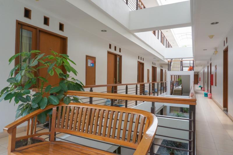 Residences By Reddoorz Near Maranatha University Bandung Exterior photo